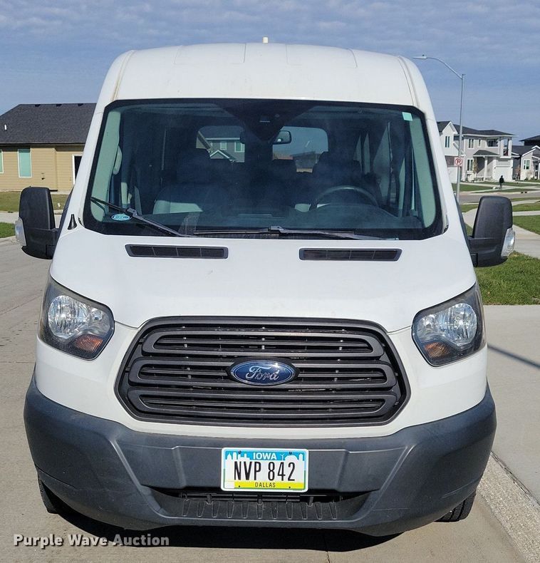 image for item LO9957 2017 Ford Transit 350  van