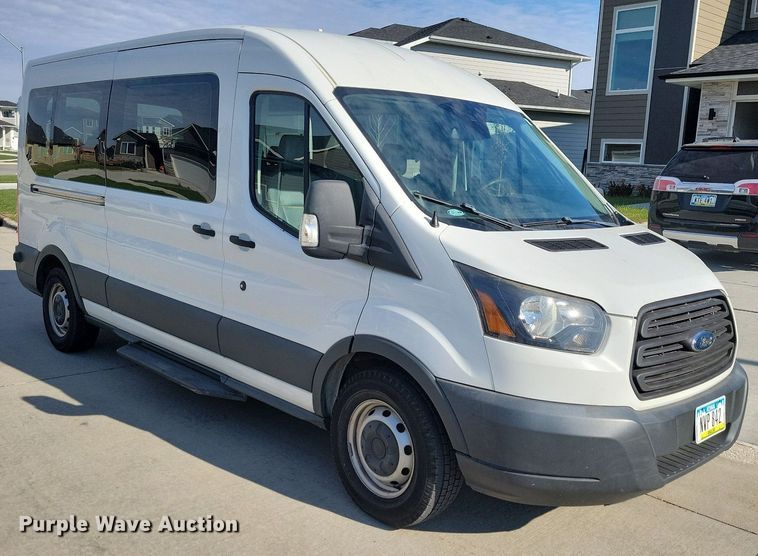 image for item LO9957 2017 Ford Transit 350  van