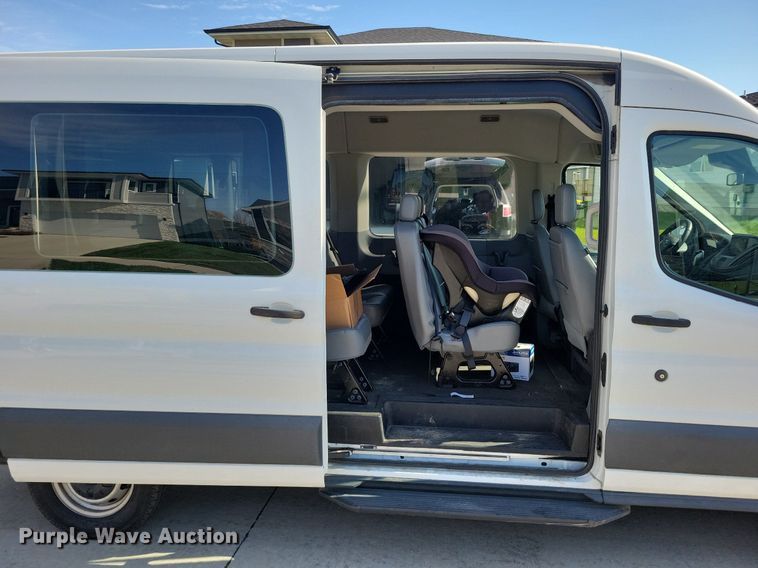 image for item LO9957 2017 Ford Transit 350  van