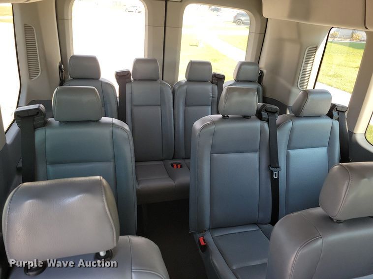 image for item LO9957 2017 Ford Transit 350  van