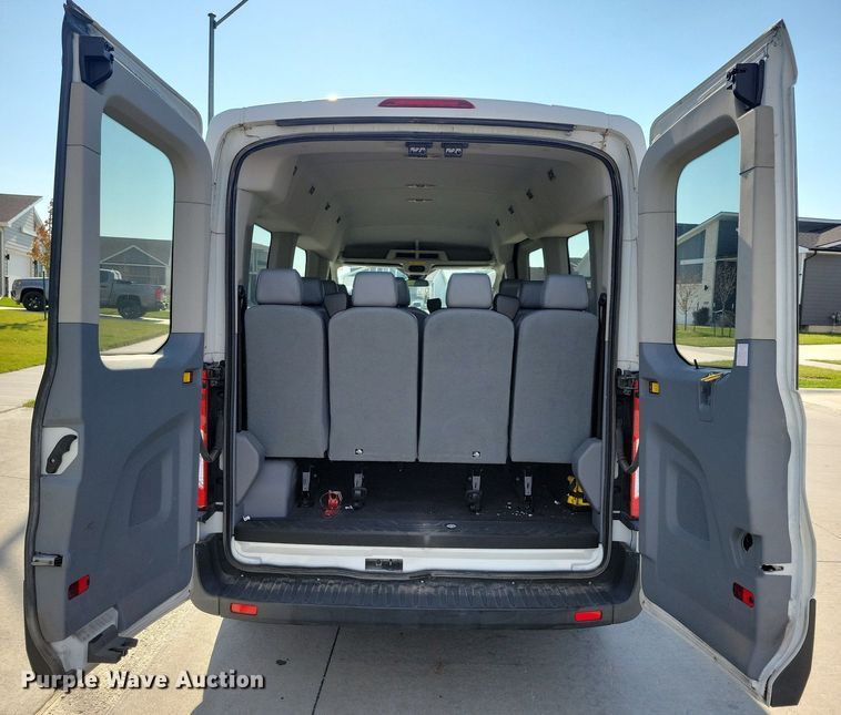 image for item LO9957 2017 Ford Transit 350  van