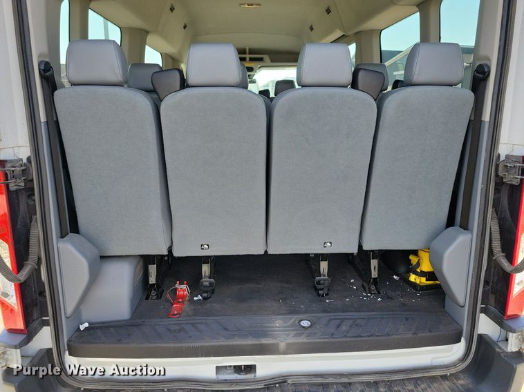 image for item LO9957 2017 Ford Transit 350  van