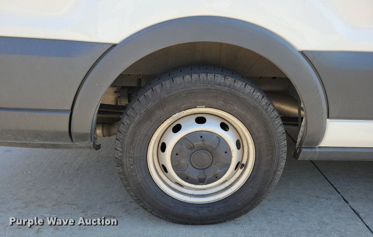 image for item LO9957 2017 Ford Transit 350  van