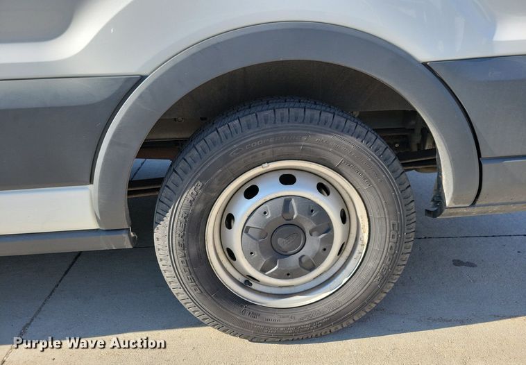 image for item LO9957 2017 Ford Transit 350  van