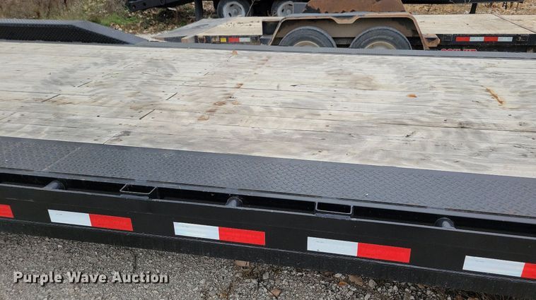 image for item LO9959 2022 Load Trail  equipment trailer