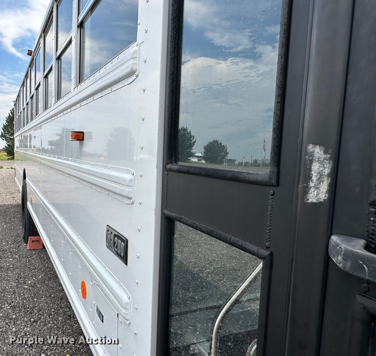 image for item LV9054 2006 International CE200  school bus