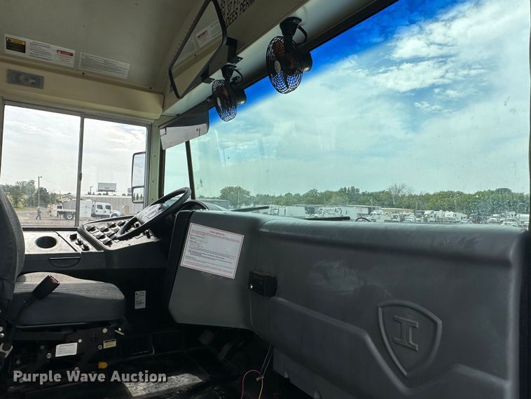 image for item LV9054 2006 International CE200  school bus