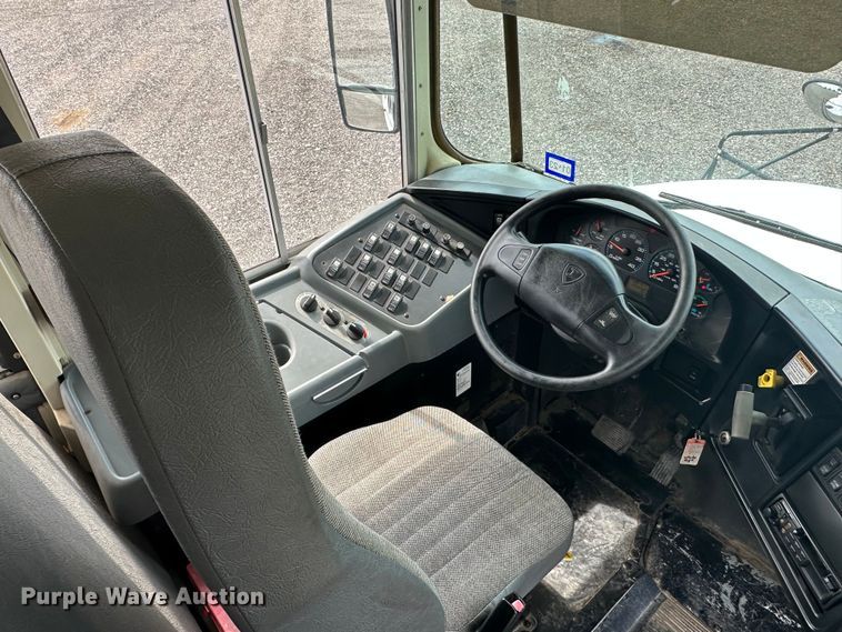 image for item LV9054 2006 International CE200  school bus