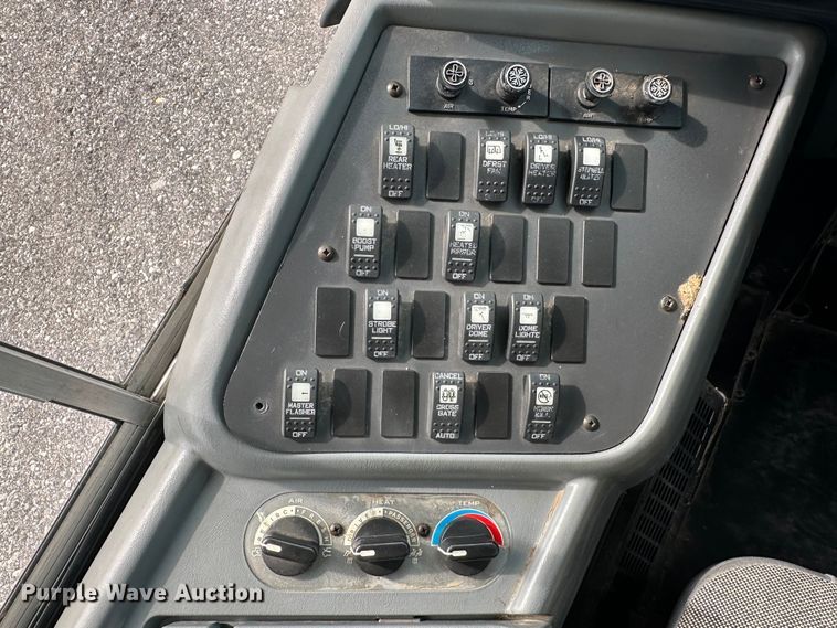 image for item LV9054 2006 International CE200  school bus