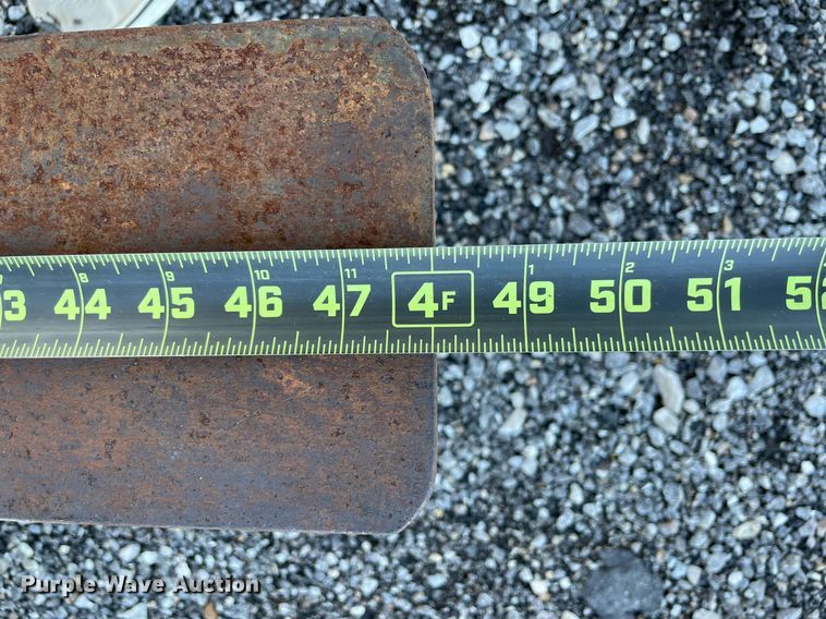 image for item LV9101 2004 Moffett M5000  forklift