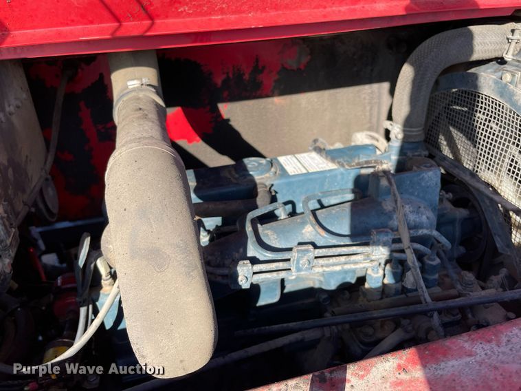 image for item LV9101 2004 Moffett M5000  forklift