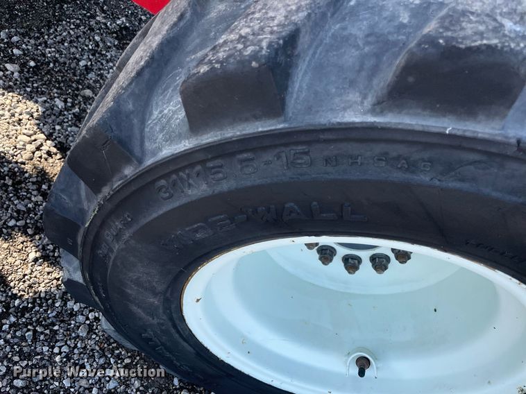 image for item LV9101 2004 Moffett M5000  forklift