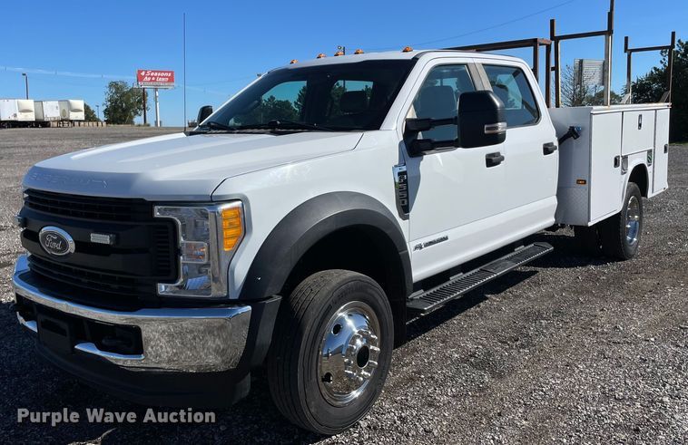 image for item LV9106 2017 Ford F550 Super Duty Crew Cab utility / service truck