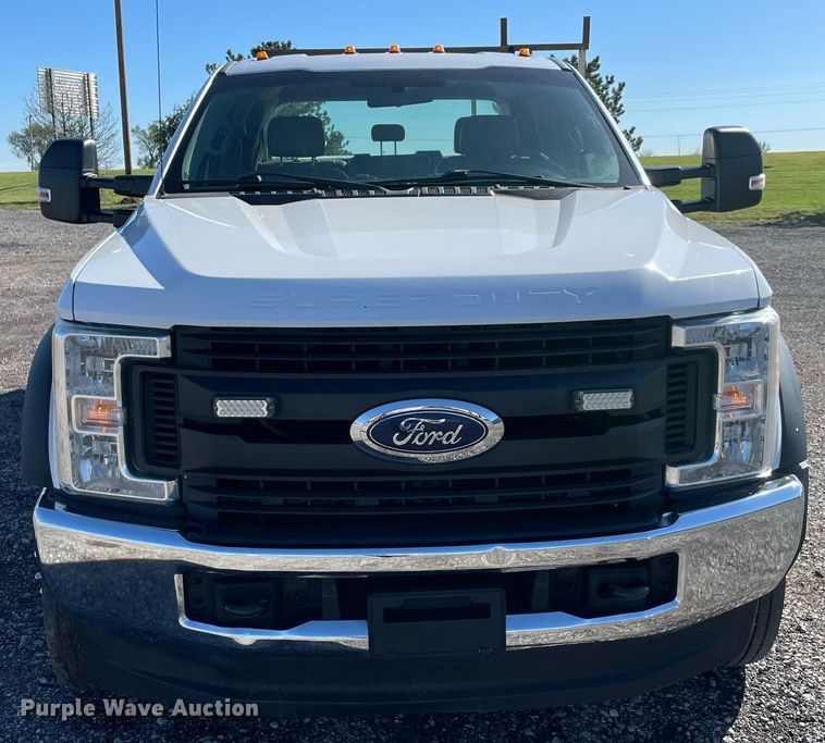 image for item LV9106 2017 Ford F550 Super Duty Crew Cab utility / service truck