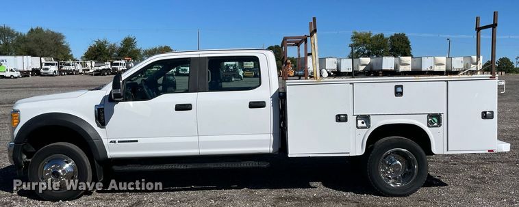 image for item LV9106 2017 Ford F550 Super Duty Crew Cab utility / service truck