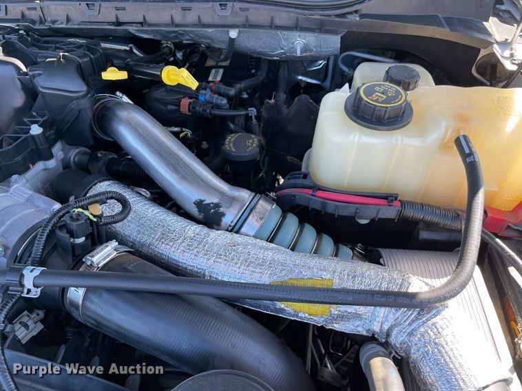 image for item LV9106 2017 Ford F550 Super Duty Crew Cab utility / service truck