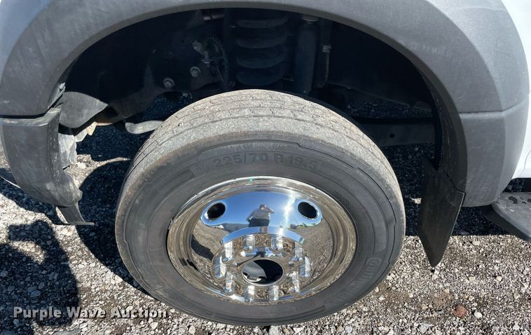 image for item LV9106 2017 Ford F550 Super Duty Crew Cab utility / service truck