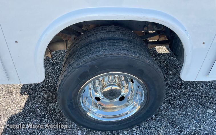 image for item LV9106 2017 Ford F550 Super Duty Crew Cab utility / service truck