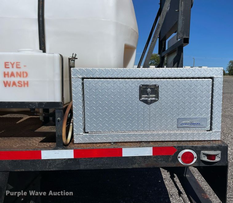 image for item LV9109 2003 Sterling Acterra  sprayer truck