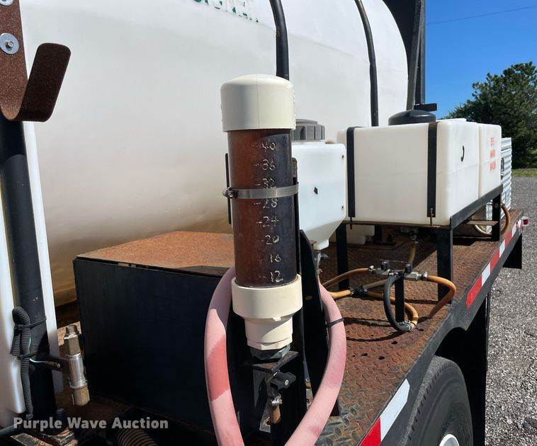 image for item LV9109 2003 Sterling Acterra  sprayer truck