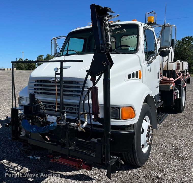image for item LV9109 2003 Sterling Acterra  sprayer truck