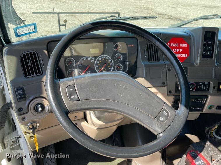 image for item LV9109 2003 Sterling Acterra  sprayer truck