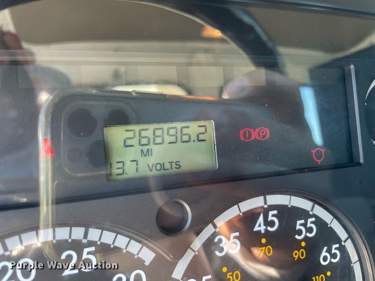 image for item LV9109 2003 Sterling Acterra  sprayer truck