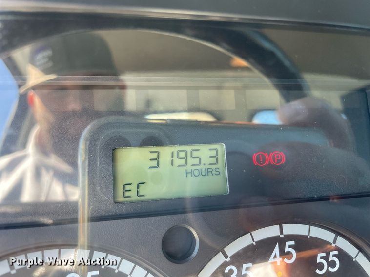 image for item LV9109 2003 Sterling Acterra  sprayer truck