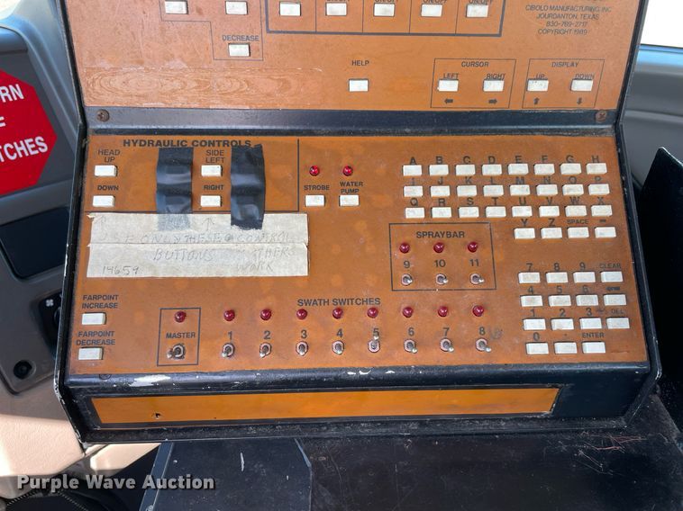 image for item LV9109 2003 Sterling Acterra  sprayer truck