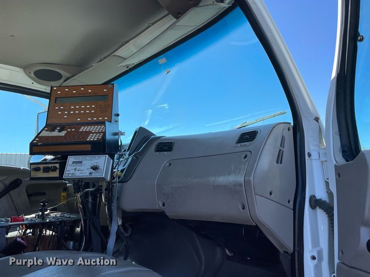 image for item LV9109 2003 Sterling Acterra  sprayer truck