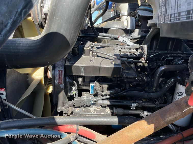 image for item LV9109 2003 Sterling Acterra  sprayer truck