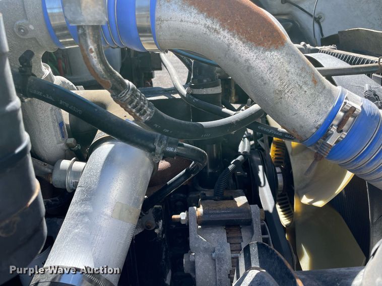 image for item LV9109 2003 Sterling Acterra  sprayer truck