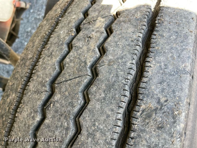 image for item LV9109 2003 Sterling Acterra  sprayer truck