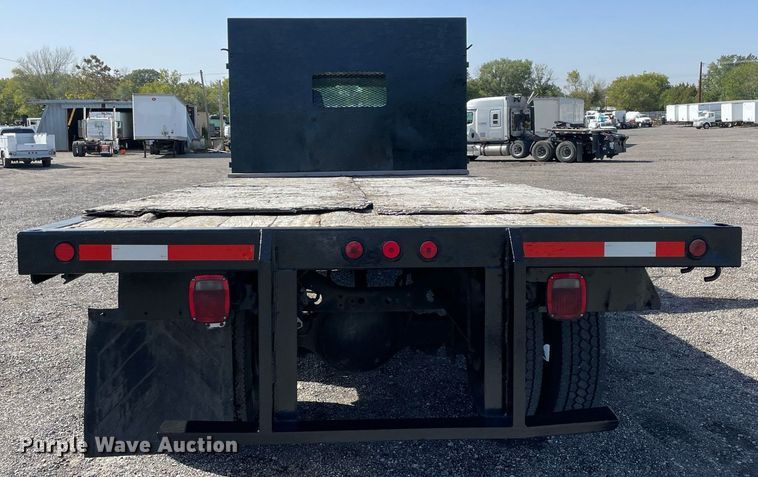 image for item LV9117 2007 Ford F650  flatbed truck