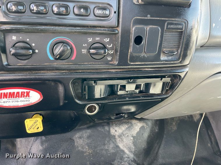 image for item LV9117 2007 Ford F650  flatbed truck