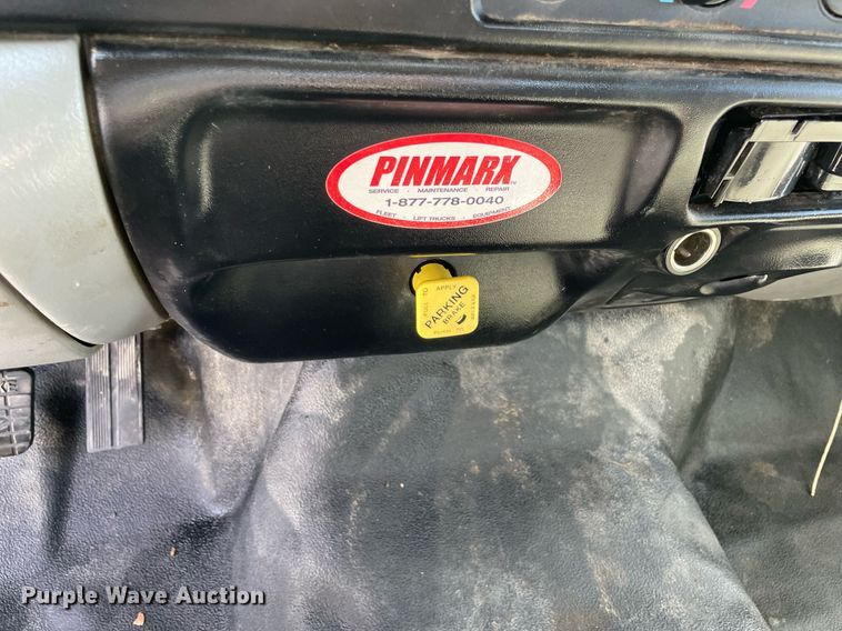 image for item LV9117 2007 Ford F650  flatbed truck