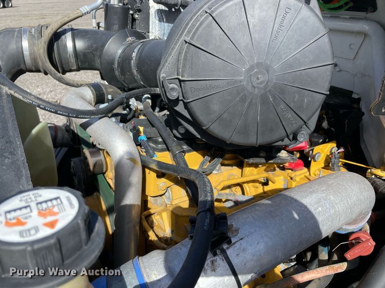 image for item LV9117 2007 Ford F650  flatbed truck