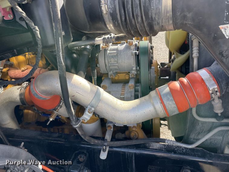 image for item LV9117 2007 Ford F650  flatbed truck