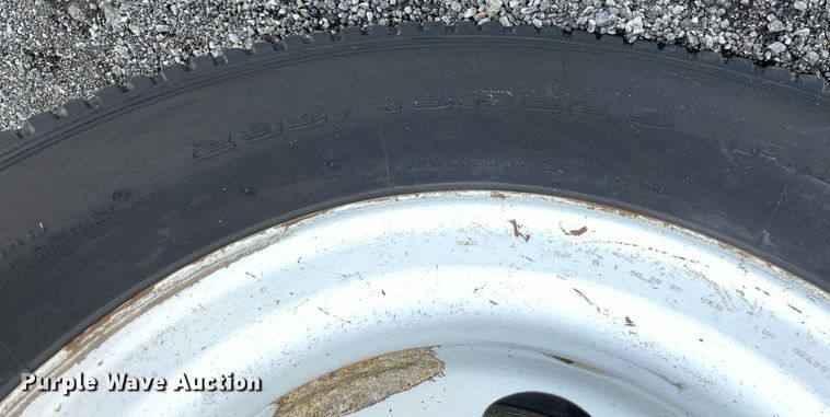 image for item LV9117 2007 Ford F650  flatbed truck