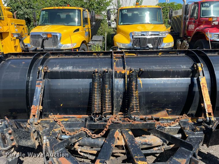 image for item LV9884 Glendhil  snow plow