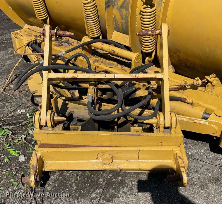 image for item LV9885 Snow plow