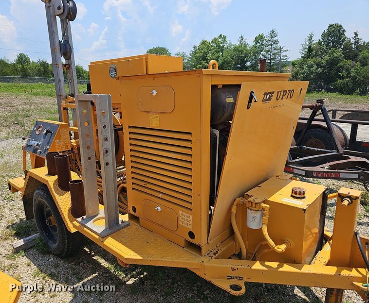 image for item LW9665 2001 TSE International UP70B  cable puller