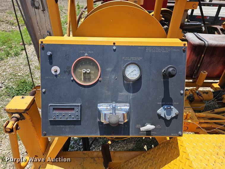 image for item LW9665 2001 TSE International UP70B  cable puller