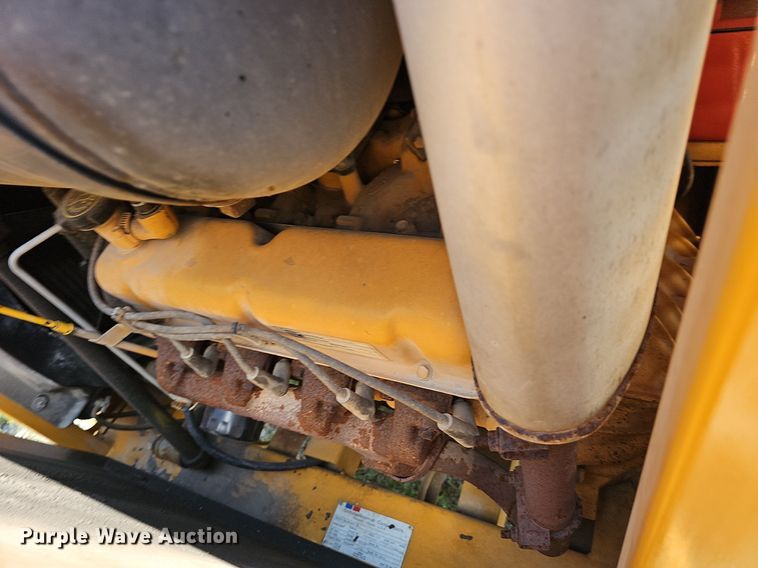 image for item LW9665 2001 TSE International UP70B  cable puller