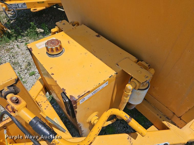 image for item LW9665 2001 TSE International UP70B  cable puller