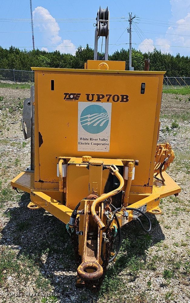 image for item LW9666 2003 TSE International UP70B  cable puller