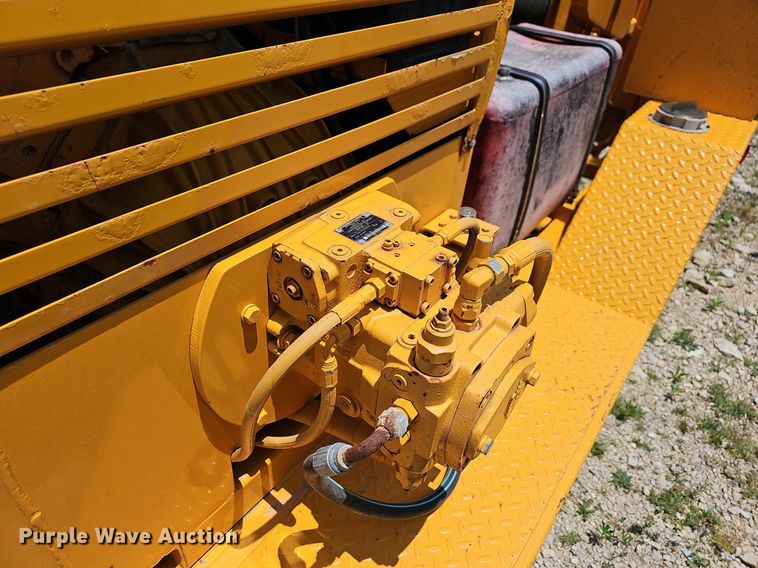 image for item LW9666 2003 TSE International UP70B  cable puller