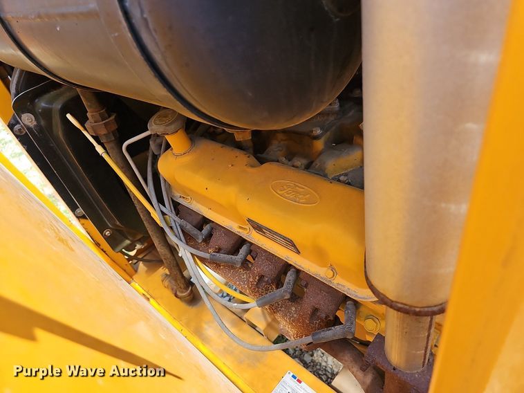 image for item LW9666 2003 TSE International UP70B  cable puller