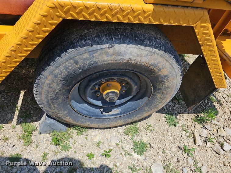 image for item LW9666 2003 TSE International UP70B  cable puller