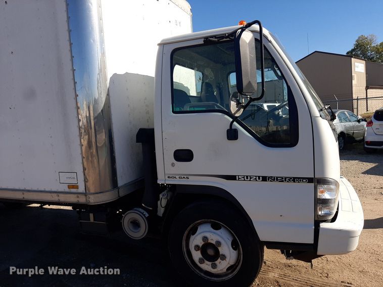 image for item LX9794 2006 Isuzu NPR  box truck